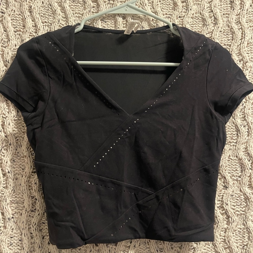 Athleta Black V-Neck Crop Top